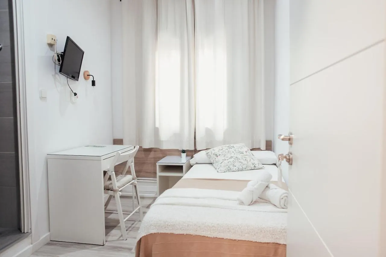 Guest house Hostal Ruta De Francia Barcelona