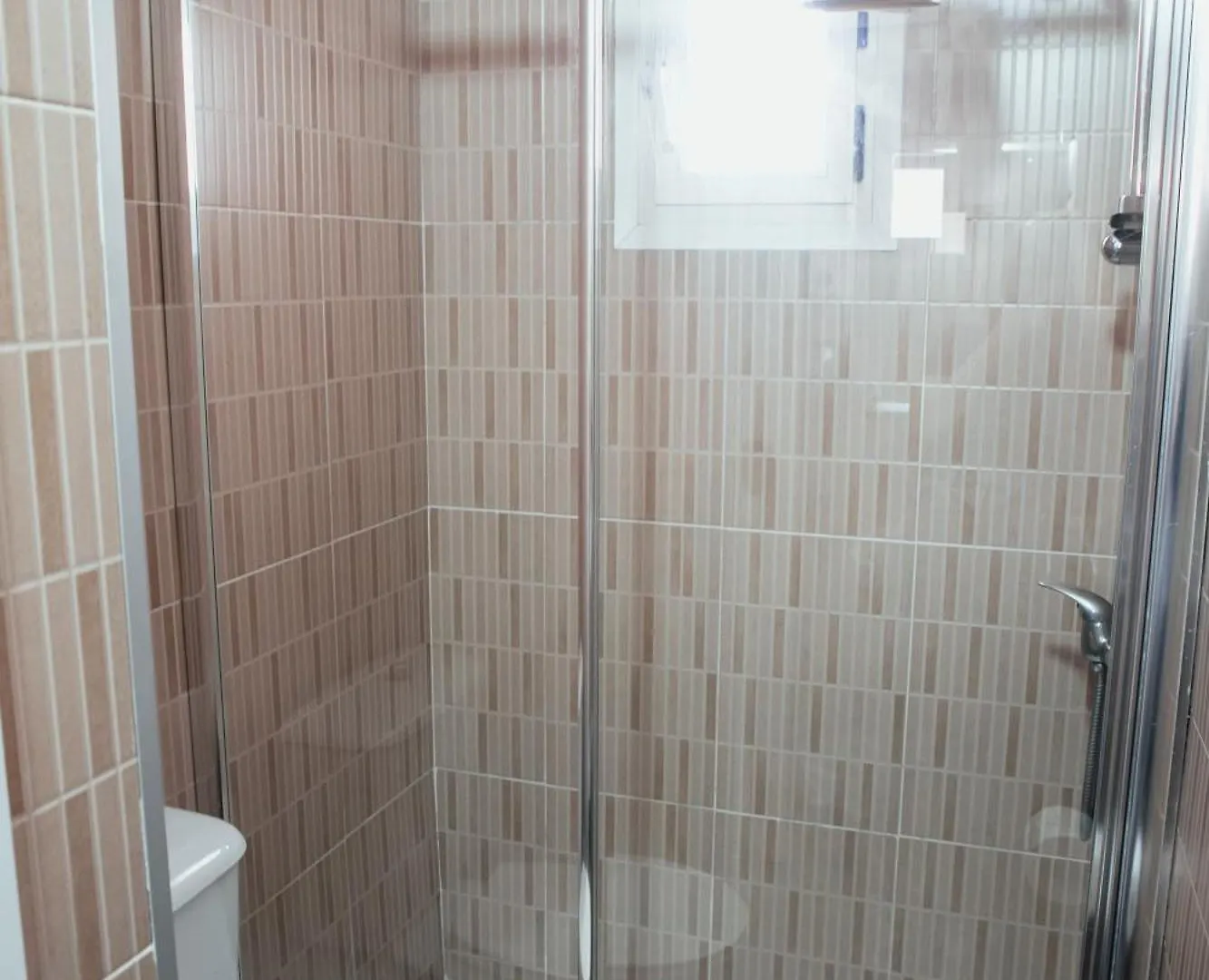 Hostal Ruta De Francia Barcelona 2*,  Spain