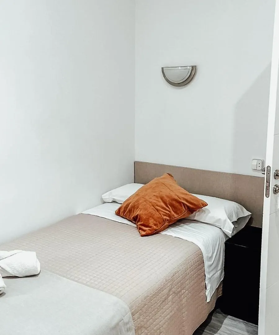 Hostal Ruta De Francia Barcelona Guest house